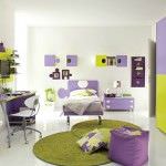 dormitorio decorado con colores